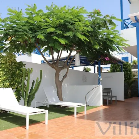 別荘 Dunia By Villitas *